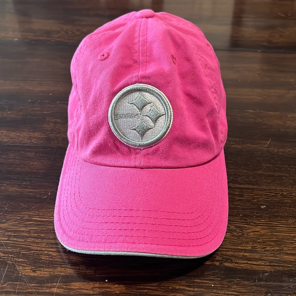 NFL Team Apparel Pittsburgh Steelers pink hat